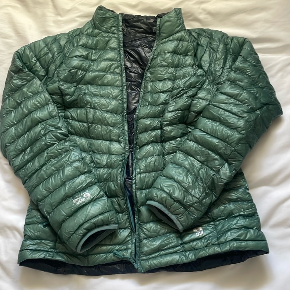 Mountain Hardwear Light Green Puffer Jacket